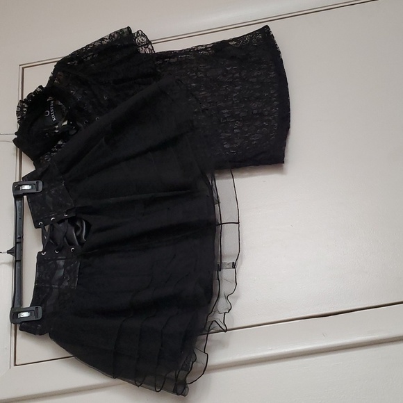 Hot Topic's Black Faux Leather & Lace Tutu - Picture 11 of 14